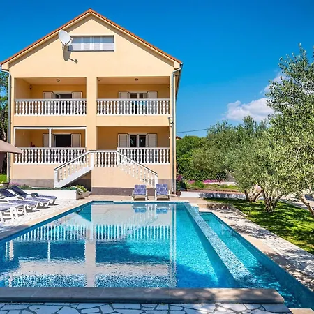 My Dalmatia - Blanka With Private Infinity Pool Casa de Férias