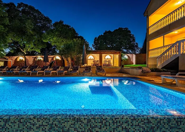 펜션 My Dalmatia - Blanka With Private Infinity Pool *