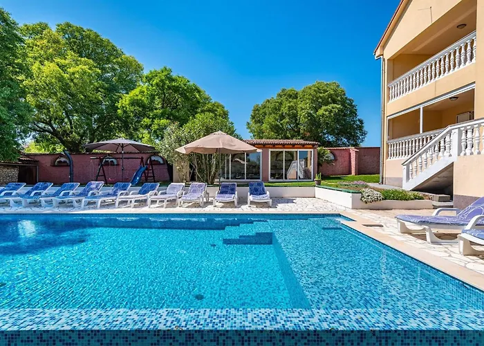 My Dalmatia - Blanka With Private Infinity Pool 펜션