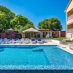 My Dalmatia - Blanka With Private Infinity Pool Prázdninový dům