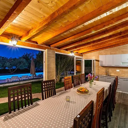 Hébergement de vacances My Dalmatia - Blanka With Private Infinity Pool *