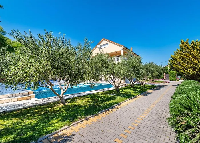 My Dalmatia - Blanka With Private Infinity Pool *