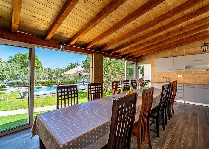 My Dalmatia - Blanka With Private Infinity Pool *